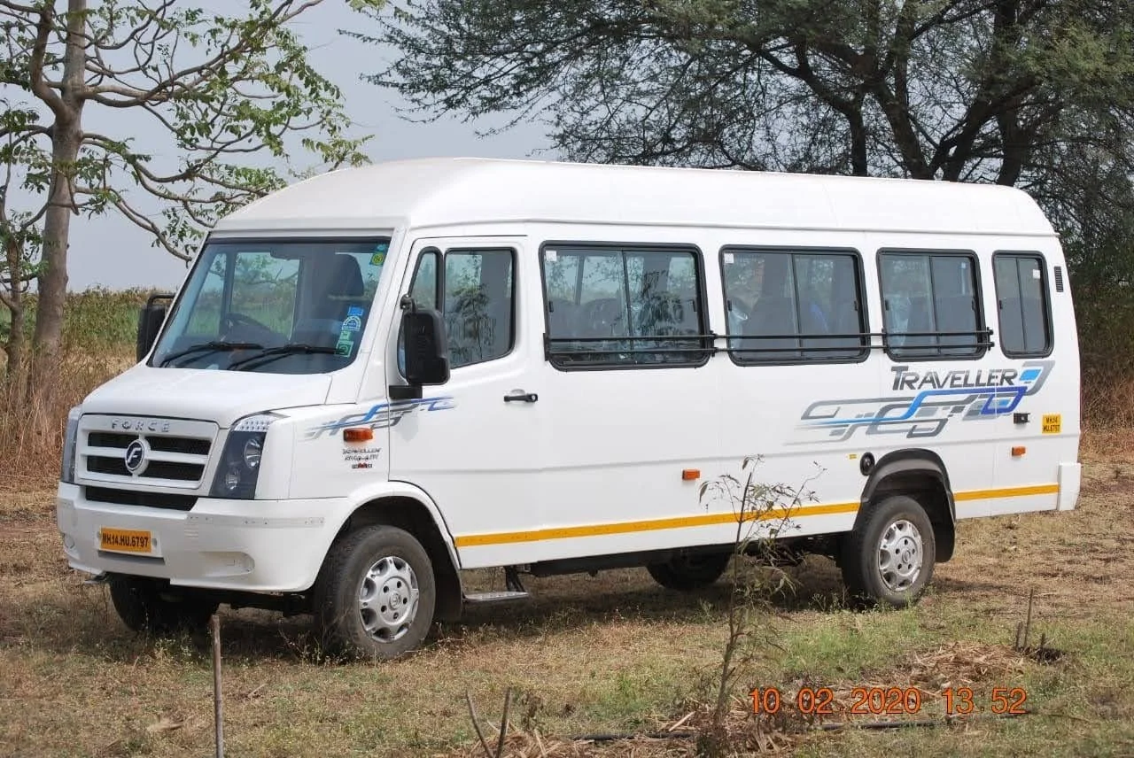 26 Seater Tempo Traveller